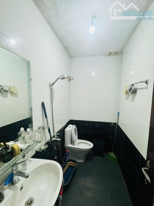 Bán nhà ngõ thông Hoàng Cầu Đống Đa 62m 5T Gara 7 chỗ ở sướng hơn 19 tỷ - 4