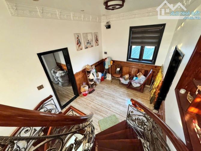 BÁN BIỆT THỰ 3,5 TẦNG PHONG CÁCH LÂU ĐÀI PHÁP TÂN CỔ ĐIỂN, KIỆT ÔTÔ VÕ NGUYÊN GIÁP, TP HUẾ - 6