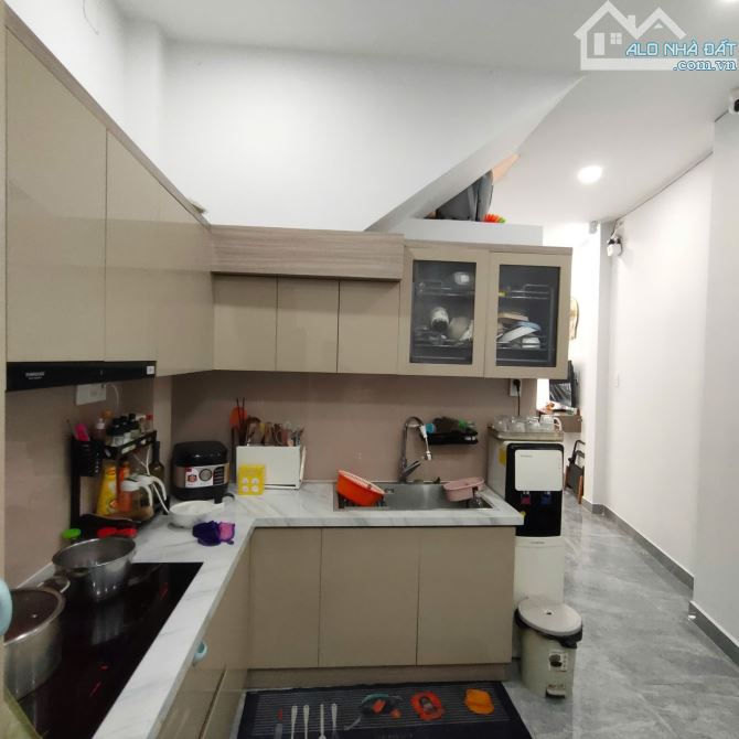 Nhà đẹp 4 Tầng, 49M2, Hàn Hải Nguyên Quận 11, Hẻm 4M thông, Nhỉnh 5 tỷ - 6