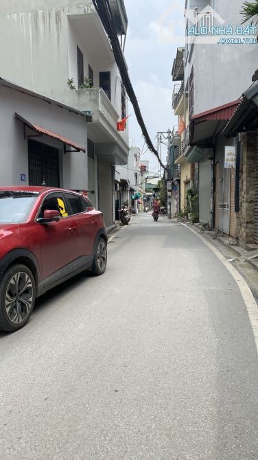 Bán nhà phố Trạm , DT 37m2 , MT 4.46m ,Xây 6 Tầng ,Giá 10.6 tỷ , Gara Ô tô - Full nội thất - 6