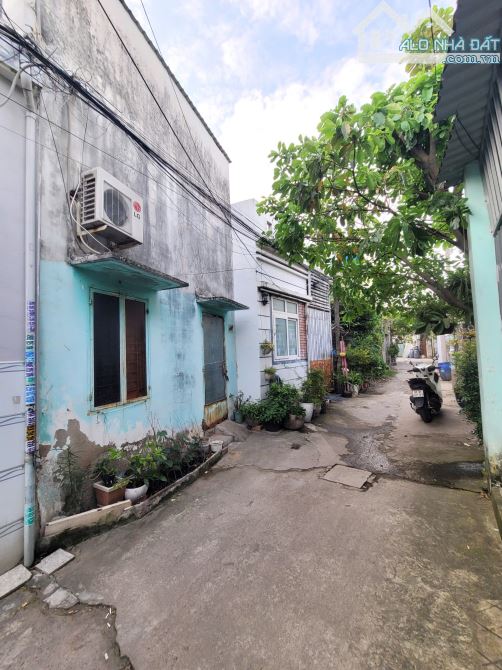 đất 84,5m2 3ty650 TL 2MT trước sau tặng nhà cấp 4 ngay làng đại học p.Đông Hòa - 6
