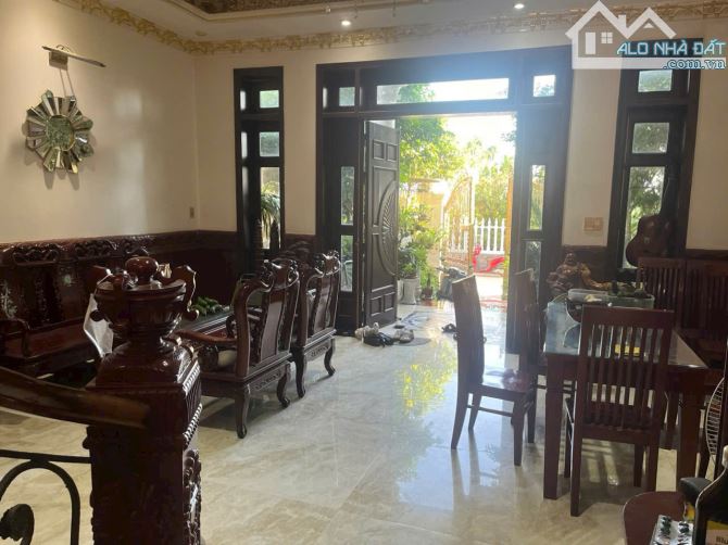 BÁN BIỆT THỰ 3,5 TẦNG PHONG CÁCH LÂU ĐÀI PHÁP TÂN CỔ ĐIỂN, KIỆT ÔTÔ VÕ NGUYÊN GIÁP, TP HUẾ - 7