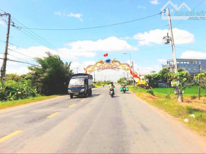 Chỉ 2.5 tỷ sở hữu 1000m2 đất có 300m2 thổ  KCN An Nhựt Tân - 7