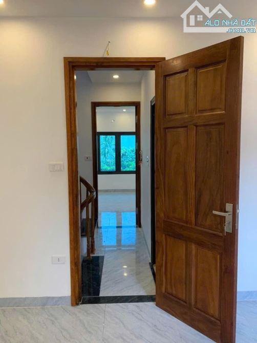 Nhà Văn Minh 37m2 mặt tiền 4m 5 tầng 6 ngủ cạnh trường học 3 bước ra khu đô thị 5 tỷ 5 - 7