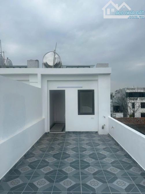 Duy nhất nhà 5 tầng Việt Hưng, Long Biên, mới tinh, nở hậu, cách ô tô 20m, giá hơn 5 tỷ - 7