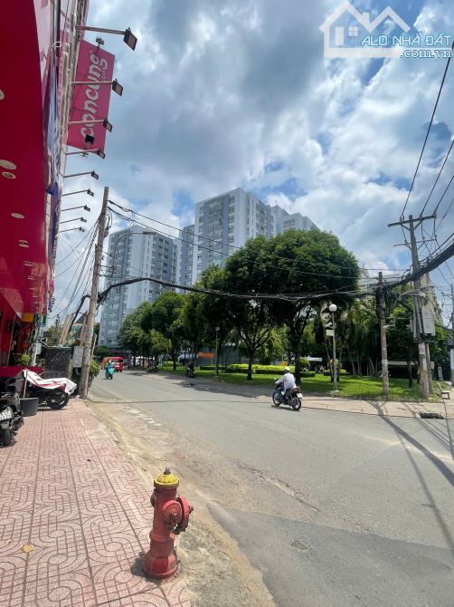 NHÀ ĐẸP Ở LIỀN, SỔ ĐẸP - HẺM 5m KHU BÀU CÁT 2 - 61m2 (4,3x14) - 5 TỶ - 7