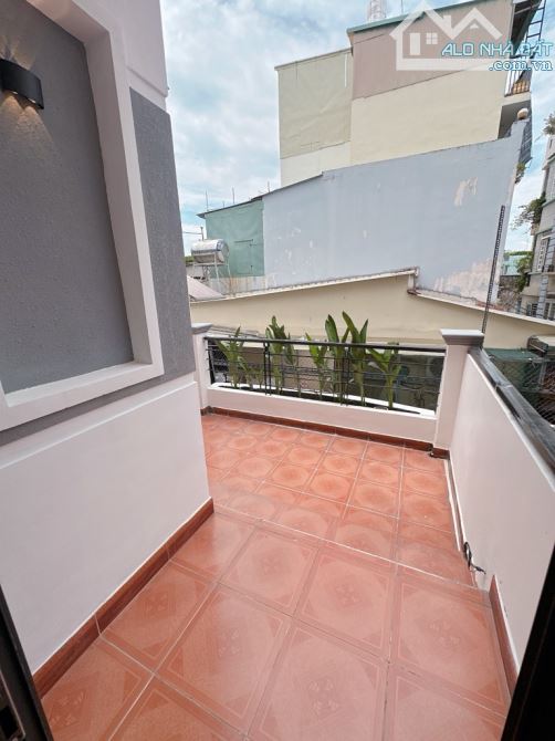 5 TẦNG -HẺM Ô TÔ NI SƯ HUỲNH LIÊN P10, Q TÂN BÌNH DT: 45M2 – 6 TỶ 960 - 8