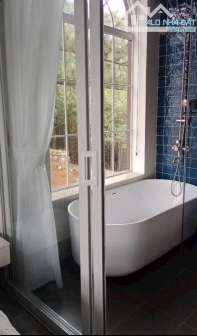 Bán Villa sân vườn nội thất hiện đại , 4PN, 200m2 trung tâm P.11 Đà Lạt Giá 11.5 tỷ. - 8