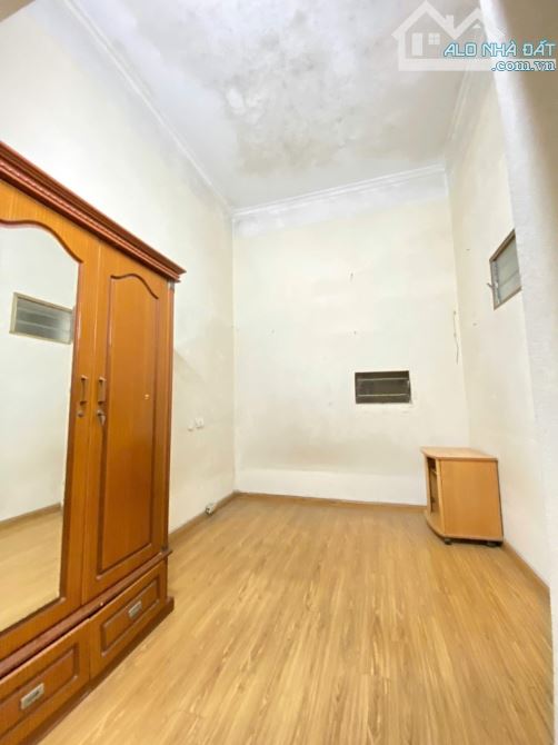 Bán nhà Tân Xuân 46m2, Lô góc mặt tiền rộng, ô tô vào nhà, gần chợ, bệnh viện, giá 7,6 tỷ - 8