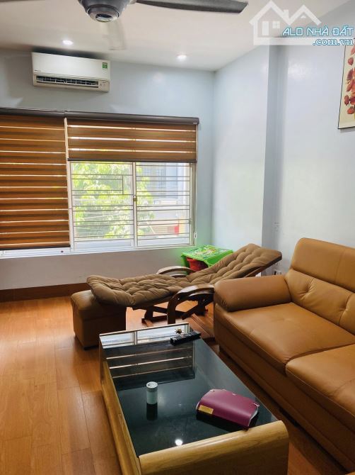 Siêu phẩm nhà Liền kề Ngô Thì Nhậm, Hà Đông. Mặt tiền 4x10m, 5 tầng, giá 18.6 tỷ còn TL - 8