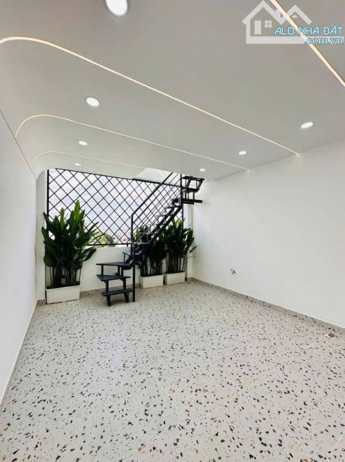 Kẹt tiền! Bán gấp nhà(3PN 4WC) Phùng Văn Cung,Giá 4tỷ550 Hẻm 5m,GX Phú Hạnh - 9