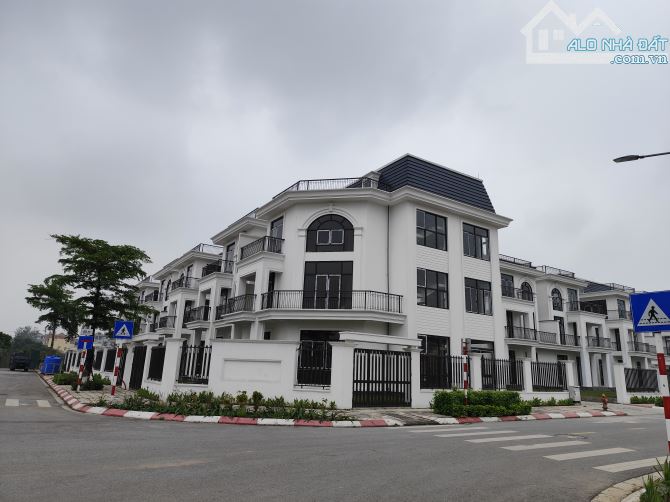 Siêu hiếm! Nhà đẹp giá tốt! Bán biệt thự Hud mê linh central 260m2 x 4 tầng MT 10m - 9