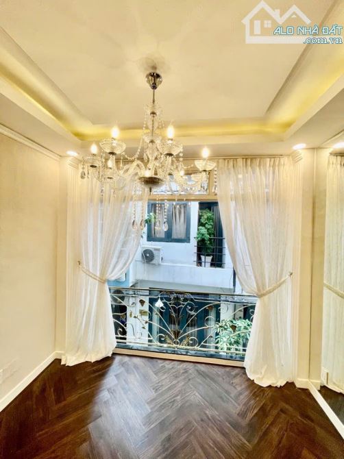 BÁN NHÀ 5 TẦNG FULL NỘI THẤT CHÂU ÂU – NGAY NGUYỄN THIỆN THUẬT, Q3 – CÁCH CHỢ BÀN CỜ 2P - 9