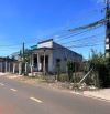 Nhà mt đường Nhựa trung tâm thị trấn Đất Đỏ. Cách chợ Đất Đỏ 200m  🔺DT: 230m2.
