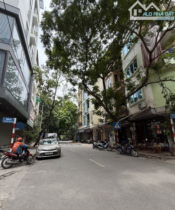 Bán nhà Phạm Thận Duật 55m², 5 tầng, ô tô tránh – 2 thoáng – móng 7 tầng, giá chỉ 15 tỷ.