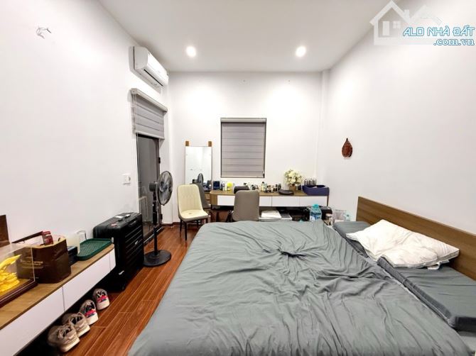 Bán nhà trương định 34m2 5 tầng còn mới – full nội thất  - giá 6.8 tỷ