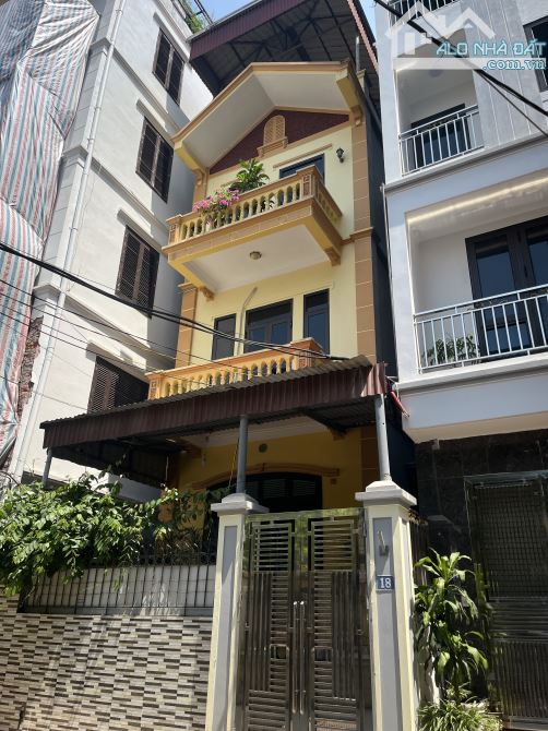 PHẠM VĂN ĐỒNG BẮC TỪ LIÊM 105m 5 TẦNG  2 THOÁNG GIÁ 19,5 TỶ