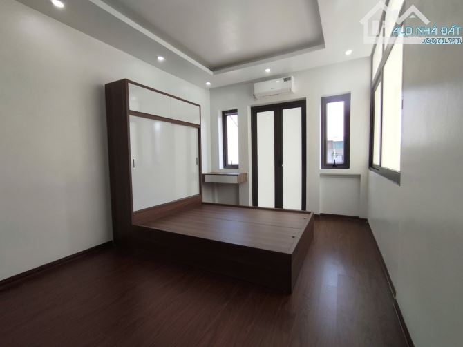 Bán CCMN Phố Viên, Bắc Từ Liêm, 49m2,  6 tầng thang máy, giá 12.5 tỷ