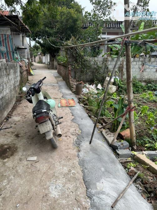 Bán 100,7m thôn Dũng Tiến. Giáp quy hoanch VD4, View sông Đồng Quê cực hiêm. Chỉ 3 tỷ