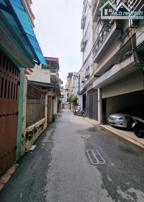 Nhà riêng ở XaLa, Hà Đông dân xây 4 tầng, 80m2, ô tô vào nhà,giá rẻ