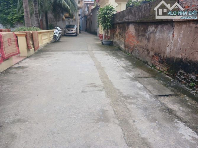 Bán lô đất Quang Lãm, sổ vuông đẹp, ngõ ô tô, phù hợp ở và kd 50m2, mt 4m giá chỉ 5.35 tỷ!