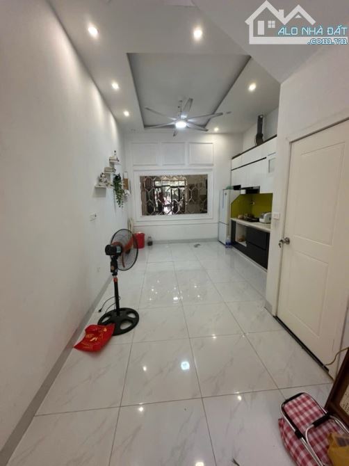 Nhà đẹp liền kề khu đô thị Dương Nội, vị trí vàng trong làng đang nổi.
