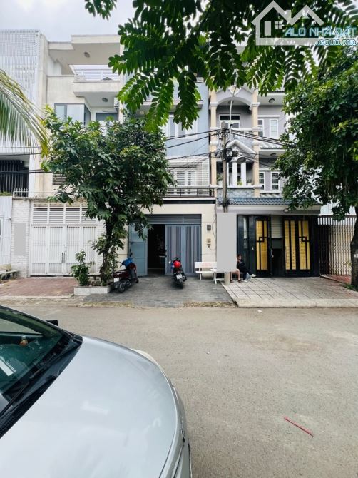 Bán nhà 3,5 tấm 5×20 khu tên lửa gần st Eaon mall Bình tân