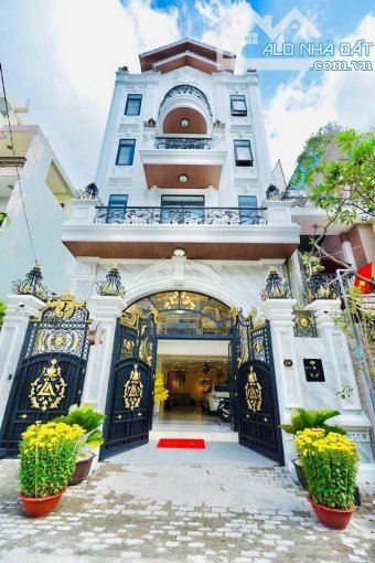 MẶT TIỀN NÚI THÀNH NHÀ ĐẸP NGANG KHỦNG 6.2M GIÁ CHỈ 16.8 TỶ