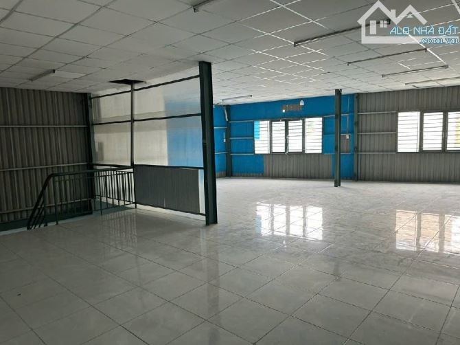 Ngang gần 10 hẻm 6m sát mặt tiền phan văn hớn q12,gần trường chinh