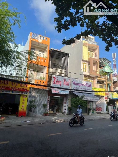 44m2, BÁN NHÀ 3 TẦNG, MẶT TIỀN NGUYỄN VĂN KHỐI, P8 GÒ VẤP, 8 TỶ HƠN