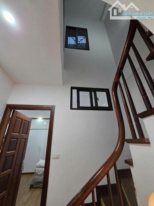 Nhà đẹp full nội thất ngõ 79 Cầu Giấy, ngõ thông rộng, Văn phòng CTY, 45m2 sổ. Giá 13.5 tỷ - 11