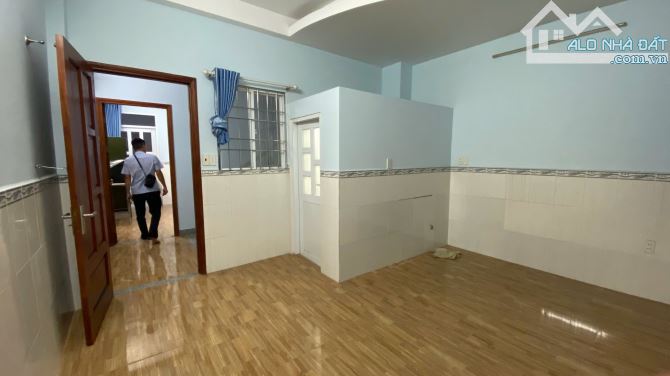 Bán nhà mặt phố đường Gò Cát Quận 9 cũ dự án Tín Hưng gần chợ Phú Hữu (55m2) 5.6 tỷ - 11