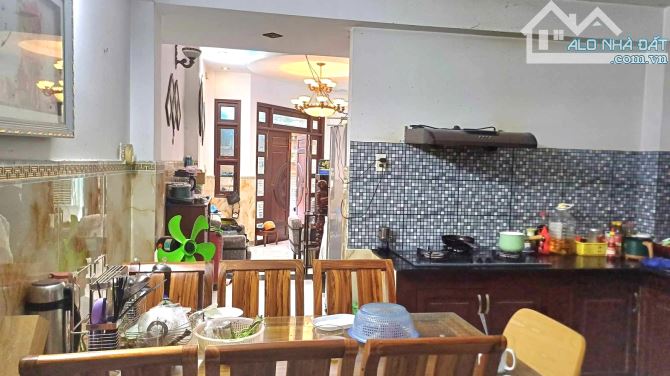 Bán Nhà hẻm 1/ Đường Lý Tuệ , Tân Quý, Tân Phú, 4 Tầng 60m2 chỉ 5 tỷ 150 - 1