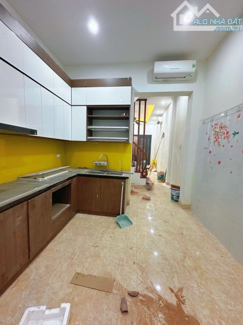 Thanh Xuân. Vương Thừa Vũ 4 tầng 50m 9.5 tỷ ô tô gần - 1