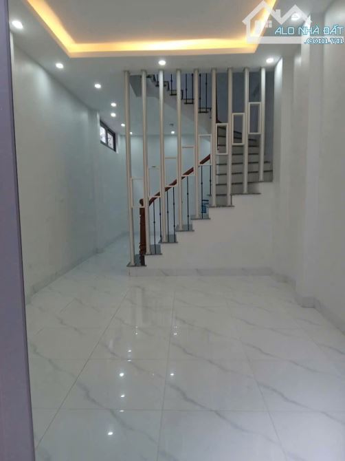 298 Ngọc Hồi,Yên Ngưu,gần Linh Đàm 37m 5 tầng 5.4 tỷ - 1