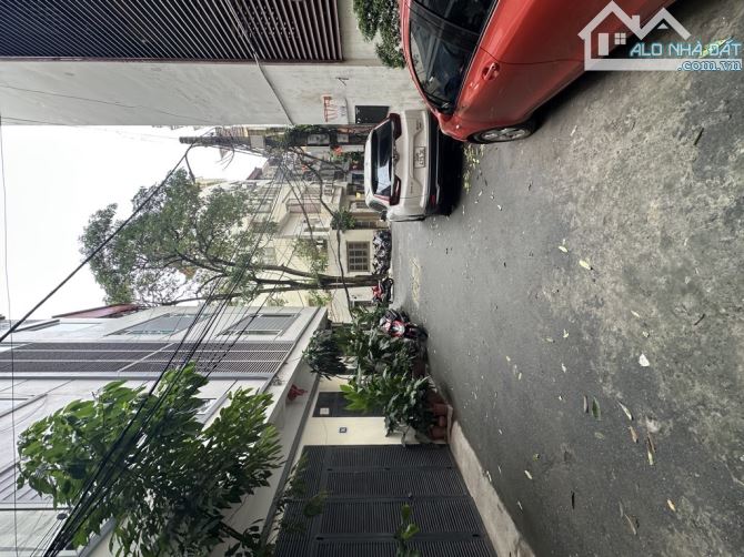 Nhà Nguyễn Đình Thi 55m - Lô Góc 3 Thoáng -Ô Tô  Đỗ Cửa Ngày Đêm, Giá 30 Tỷ - 1