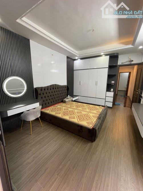 Bán nhà Nguyễn Văn Cừ 55m 5 tầng nhỉnh 11 tỷ. Mặt ngõ - 1