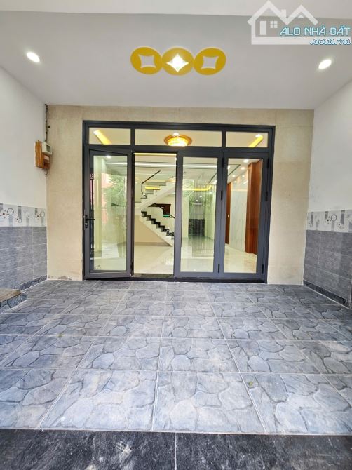 BÁN NHÀ 2 TẦNG BTCT NGAY GIÁO XỨ BÙI MÔN DT 5x18- HẺM OTO THÔNG GIÁ 4T590 - 1