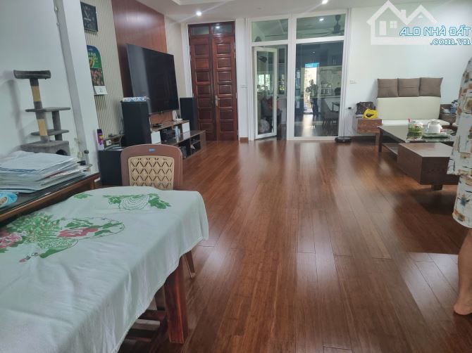 Cần bán tòa căn hộ ngõ 267 Hoàng Hoa Thám- Phường Liễu Giai- Hà Nội 141m2x6T, gara ôtô - 1