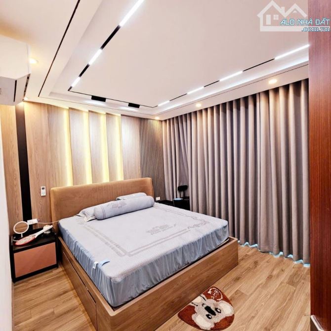PHÂN LÔ CẦU GIẤY - 9 TẦNG THANG MÁY - Ô TÔ TRÁNH - 2 MẶT NGÕ - CÓ PENHOUSE - DT70m2 - 1