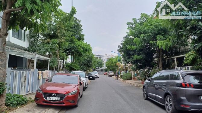 BÁN NHÀ ĐẸP KHU VIP KHANG ĐIỀN,2 MẶT TIỀN,85M2,4 TẦNG,CHỈ 9 TỶ - 1