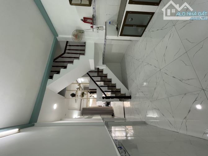 BÁN NHÀ GẦN MẶT TIỀN BÀ HOM 2TẦNG 46M2 NỞ HẬU XE HƠI SÁT NHÀ GIÁ 4.X TỶ - 1