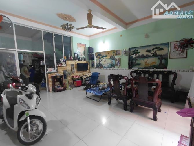 HXH HƯƠNG LỘ 2 Q.BÌNH TÂN - NGANG 5M7 - 137m2 - GIÁ : CHỈ 9 TỶ 3 - 1