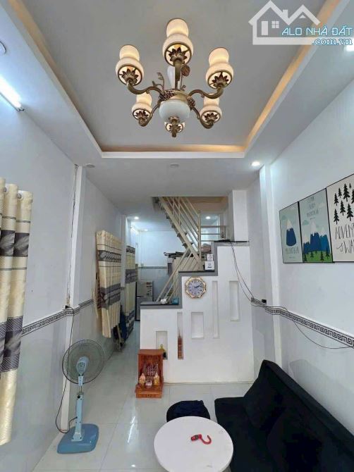Bán nhà 1 lầu hẻm 137 đường Hoàng Văn Thụ 1,8 tỷ - 1