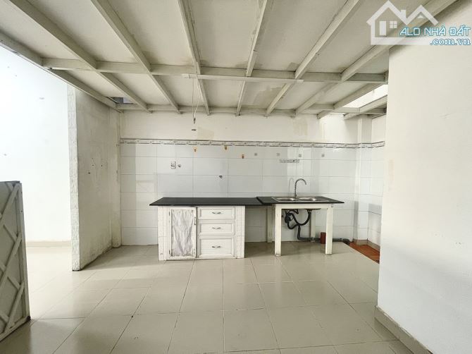 🔥MẶT TIỀN P3🔥BÌNH THẠNH - HẺM XE TẢI TRÁNH - 50M2 (4,2 x 12) - CHỈ NHỈNH 6 TỶ - 1
