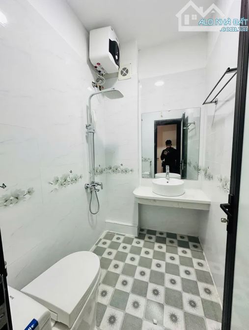 Bán nhà Hồ Tùng Mậu cạnh siêu thị thành đô, xây mới đẹp, ngõ nông, giá tốt - 1
