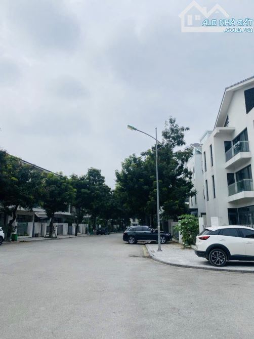 BIỆT THỰ LÔ GÓC AN VƯỢNG – MẶT VƯỜN HOA VIP – SÁT AEON MALL HÀ ĐÔNG - 1