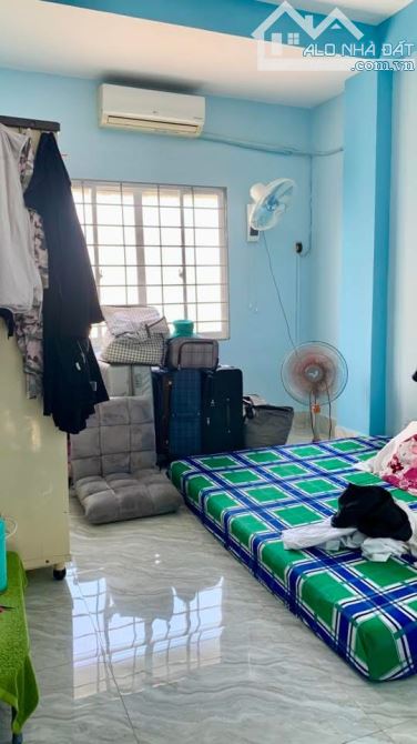 QUẬN 7 - NHÀ 4 TẦNG MẶT TIỀN ĐƯỜNG SỐ KHU PHÂN LÔ ĐỒNG BỘ - KHU VỰC HIẾM NHÀ BÁN - 7,5 Tỷ - 2