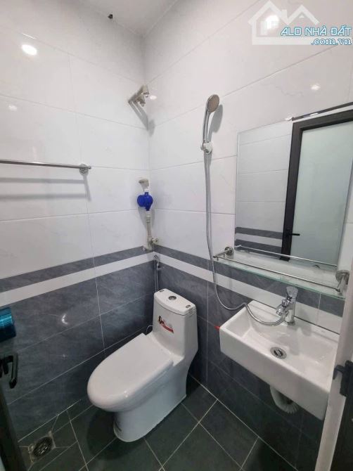 CCMN- Dòng tiền 180tr/th -Ô Tô kinh doanh 42 PKK -Lương Thế Vinh Thanh Xuân cạnh Đh Hà Nội - 2