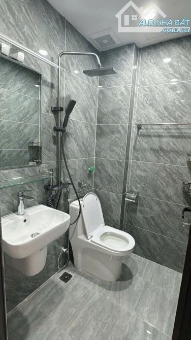 Nhà Văn Hội – 30m² × 5 tầng – Gần HV Tài chính – Chỉ 5.5 tỷ - Mua cho con học ĐH đỉnh - 2